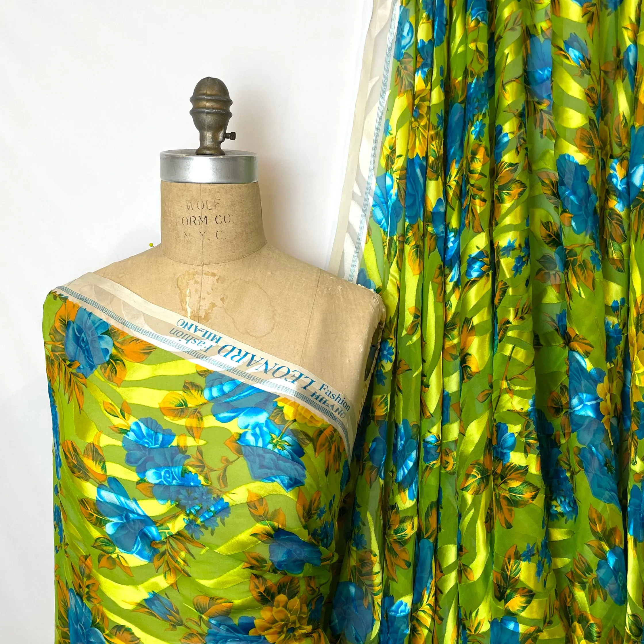 1.25mtrs Blue Lime Blooms Burnout Silk Chiffon