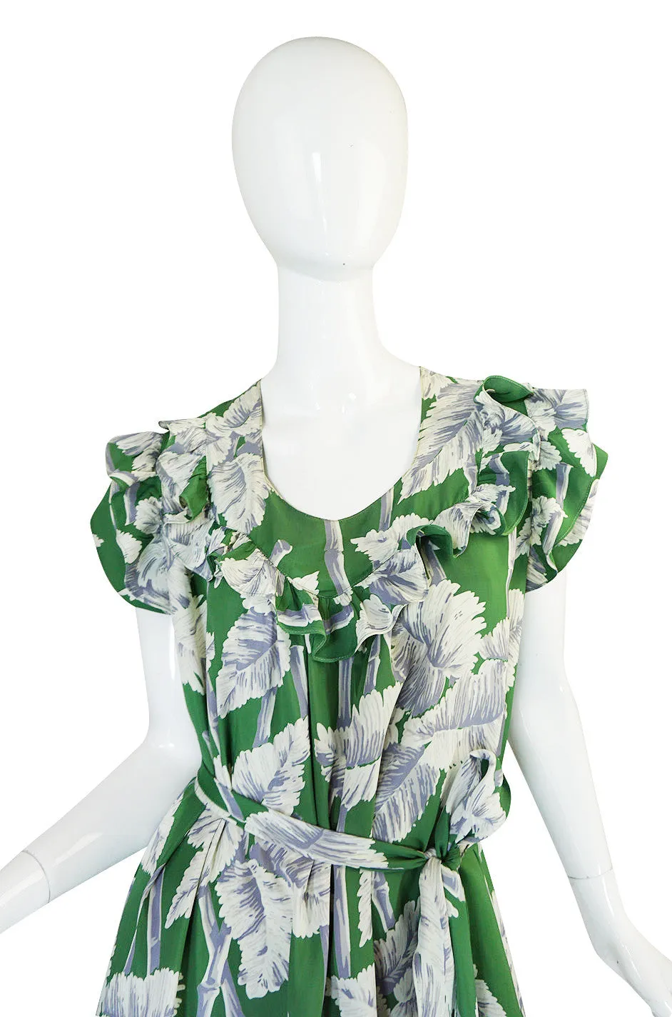 1940s Green Silky Rayon Hawaiian Leaf Print Dress