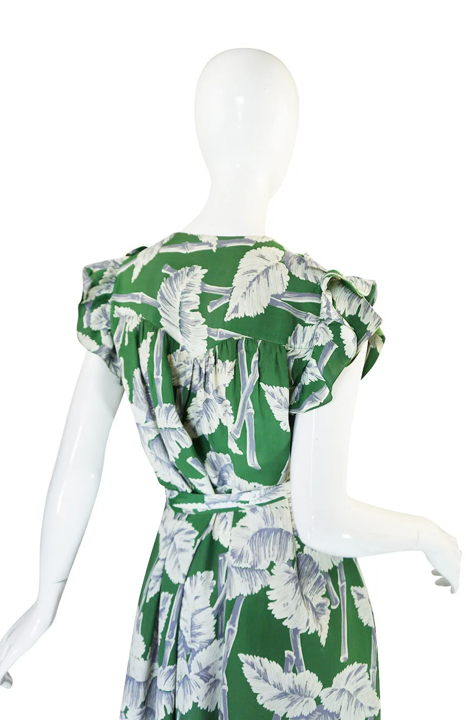 1940s Green Silky Rayon Hawaiian Leaf Print Dress