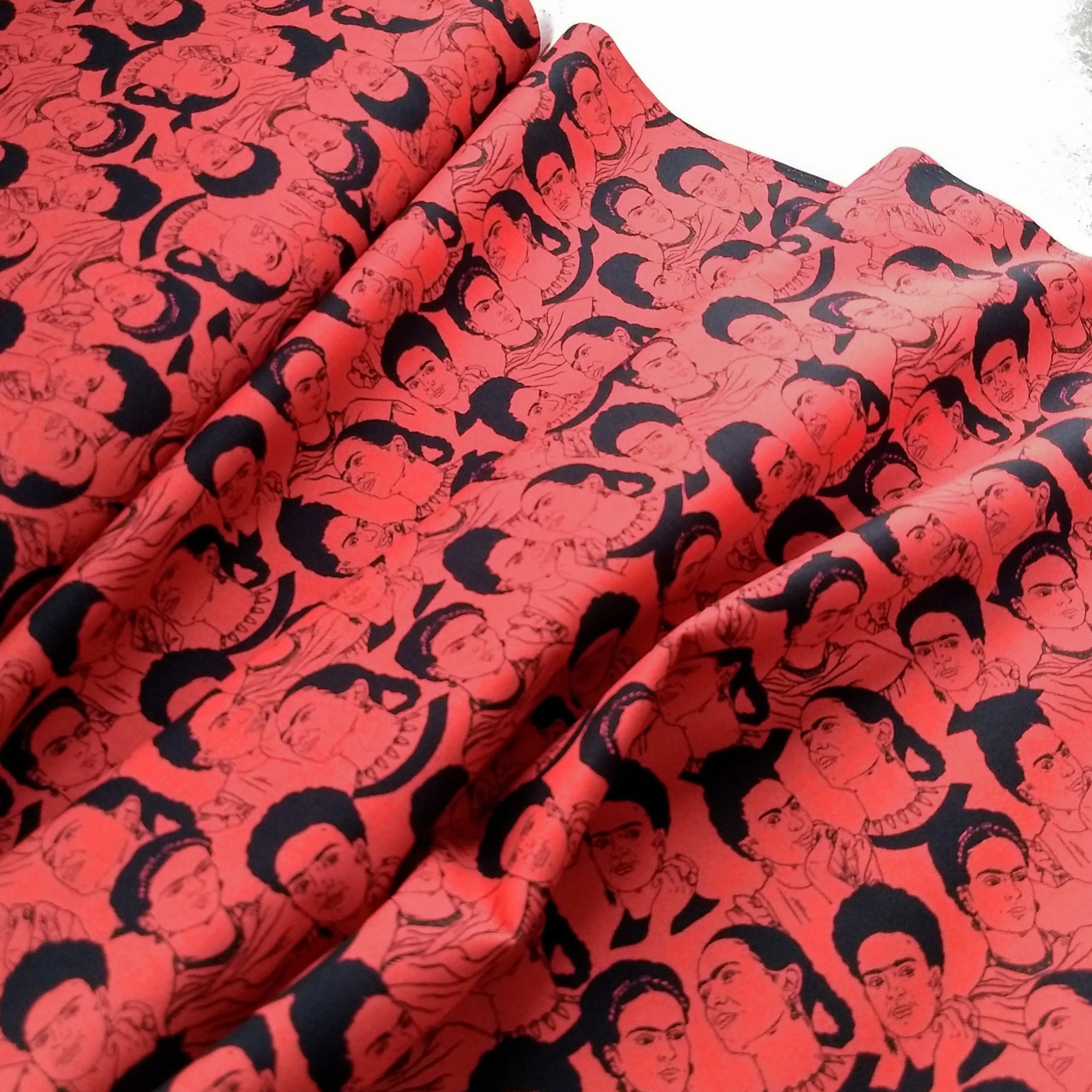 Cotton Print / Frida / Red