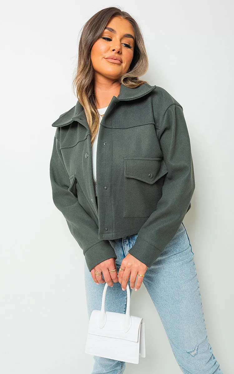 Cropped Long Sleeve Collared Jacket With Pockets