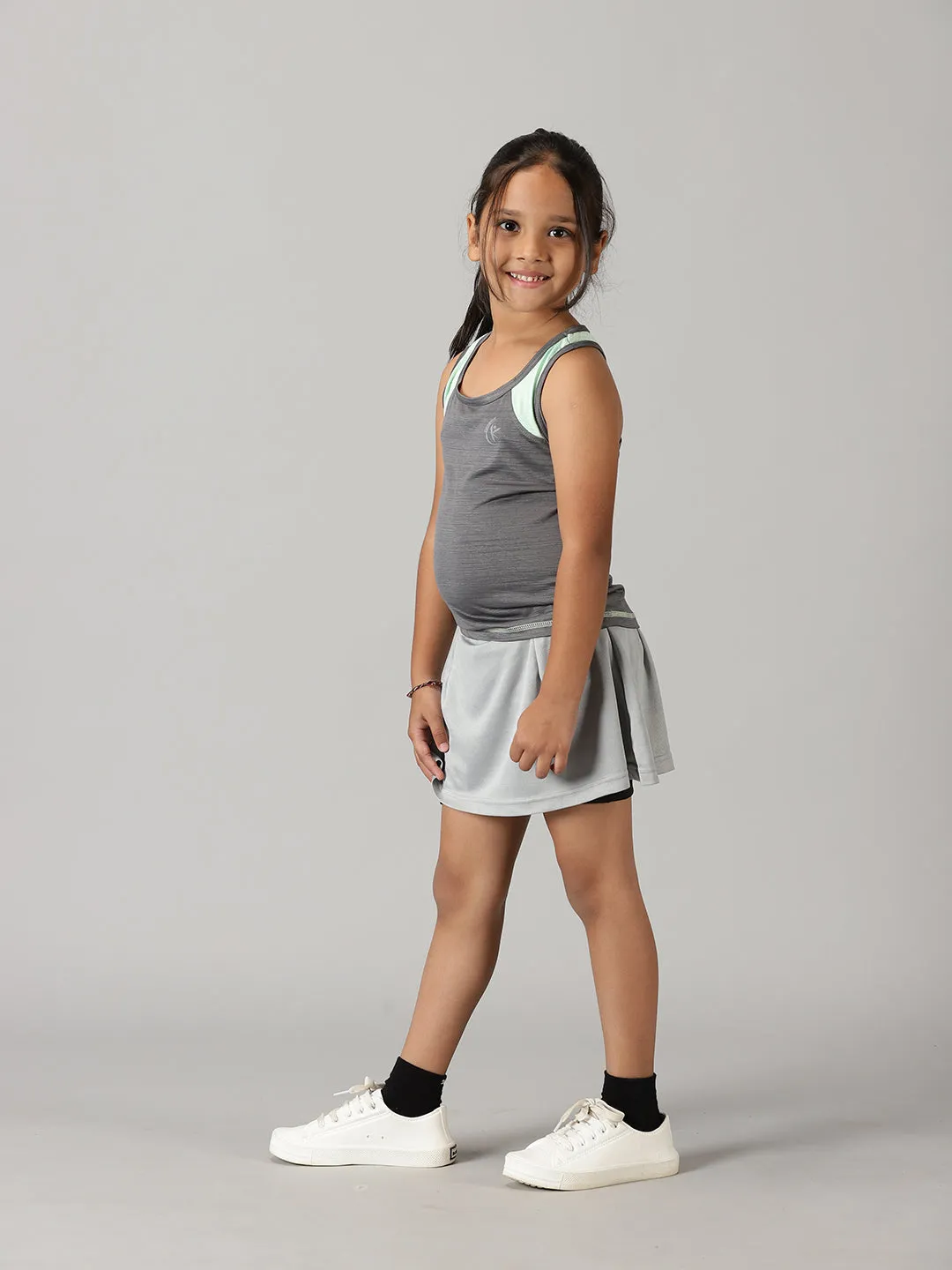 Girls Cut & Sew Round Neck Tank Top