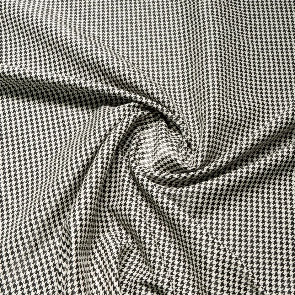 Monochrome Dogtooth Coating