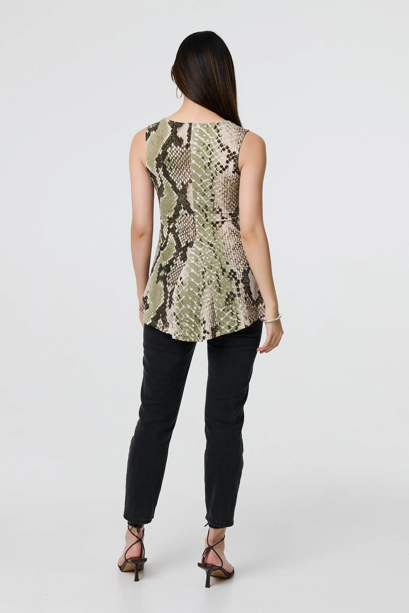 Snake Print Sleeveless Curve Hem Top